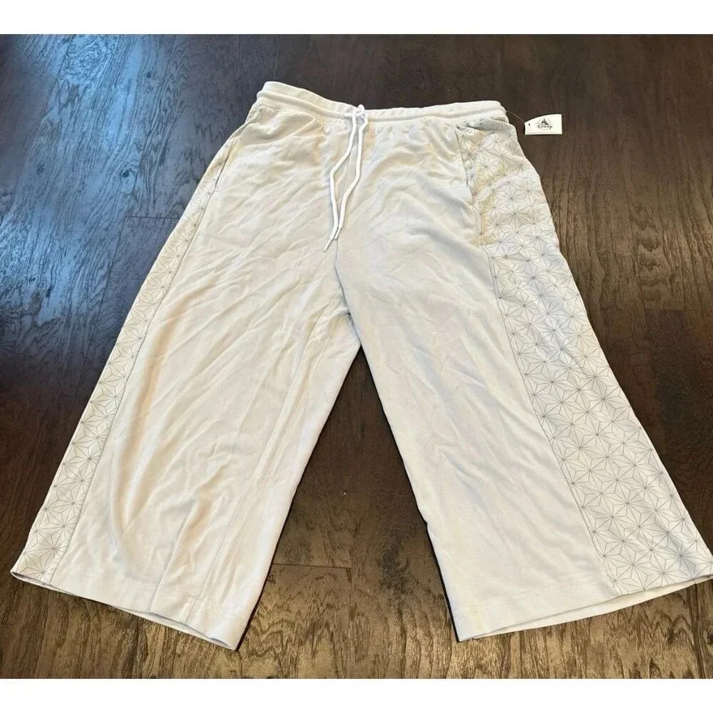 Nwt Disney Parks Epcot Capri Crop Sweatpants Gray Spaceship Earth #34